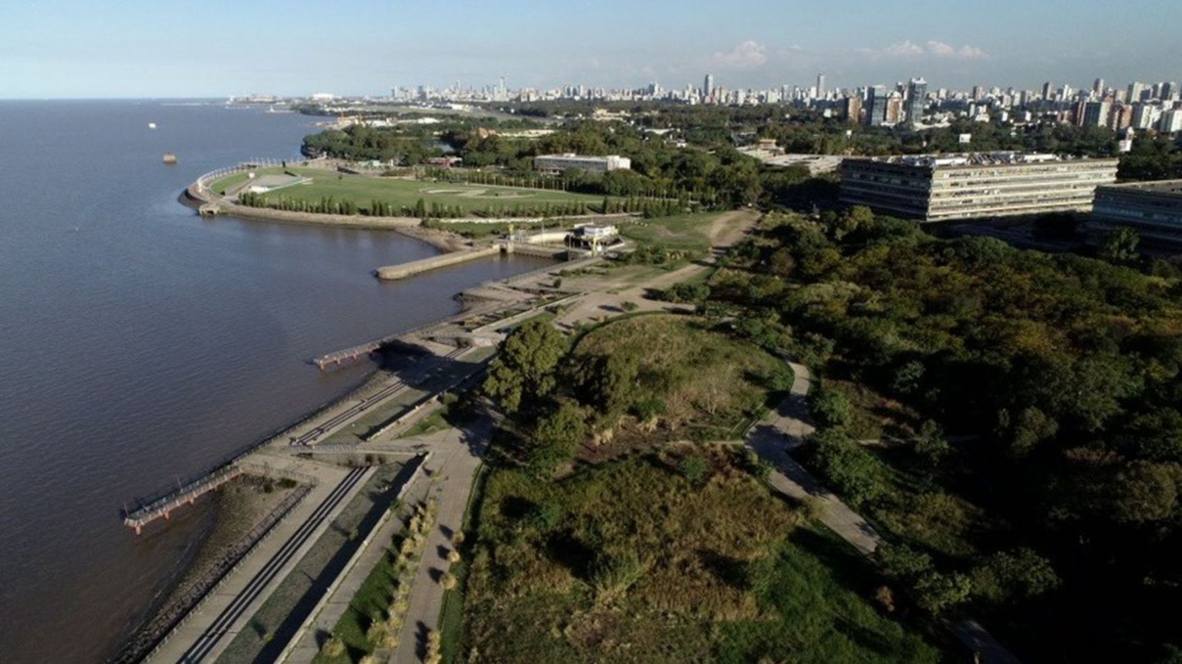 COMENZÓ LA AUDIENCIA PÚBLICA POR LA VENTA DE TERRENOS EN COSTA SALGUERO