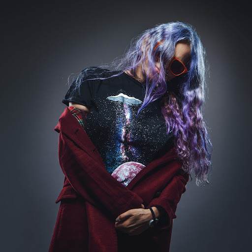 PAT CORIA VOLVIÓ AL RUEDO CON “DETRÁS DE LA PUERTA”