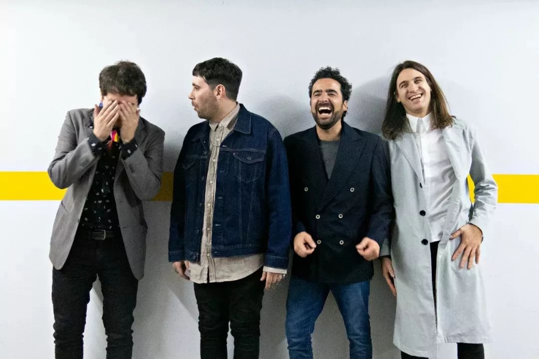 ALE SCHUSTER: "ESTE DISCO FUE PRODUCIDO POR NOSOTROS ENTERAMENTE"